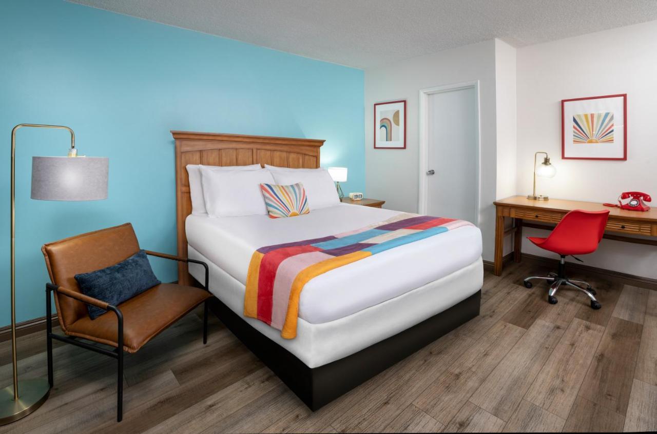 เดอะ เชอร์แมน โฮเต็ล Motel ลอสแอนเจลิส ภายนอก รูปภาพ