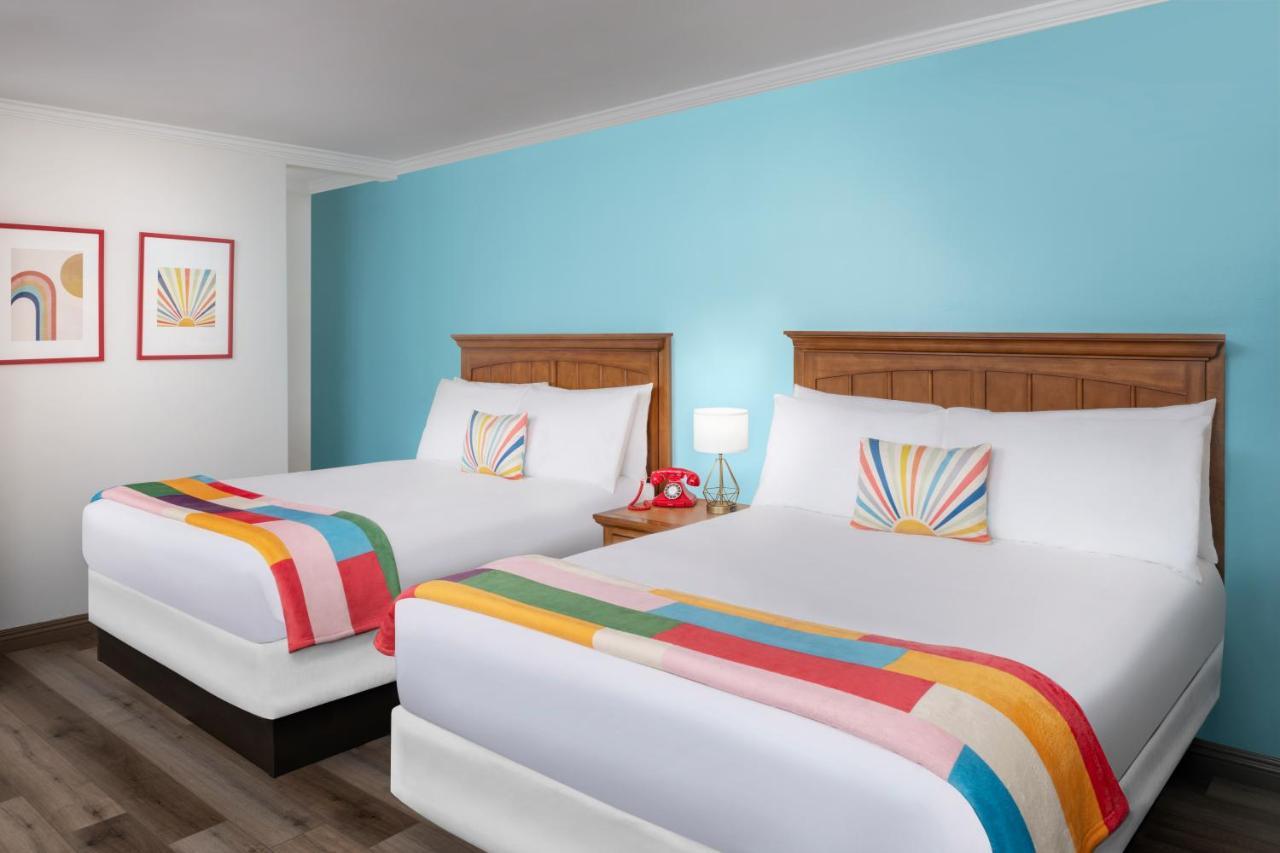 เดอะ เชอร์แมน โฮเต็ล Motel ลอสแอนเจลิส ภายนอก รูปภาพ