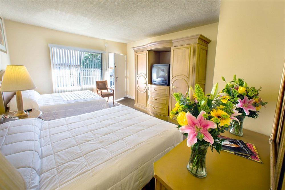 เดอะ เชอร์แมน โฮเต็ล Motel ลอสแอนเจลิส ภายนอก รูปภาพ